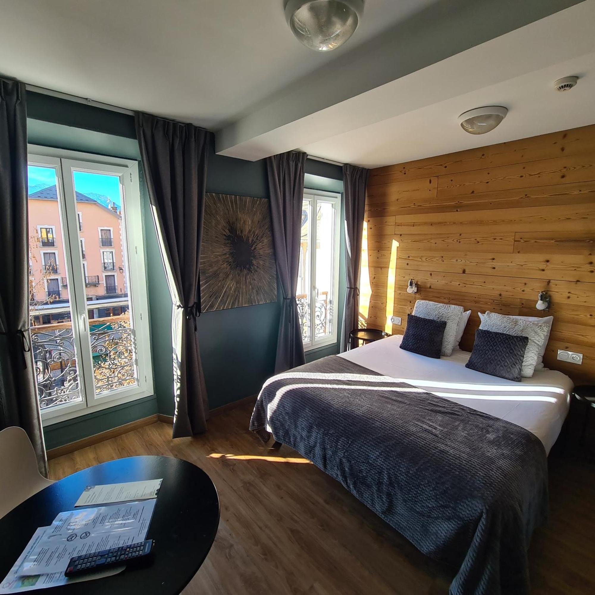 Le Grand Hotel Barcelonnette Luaran gambar